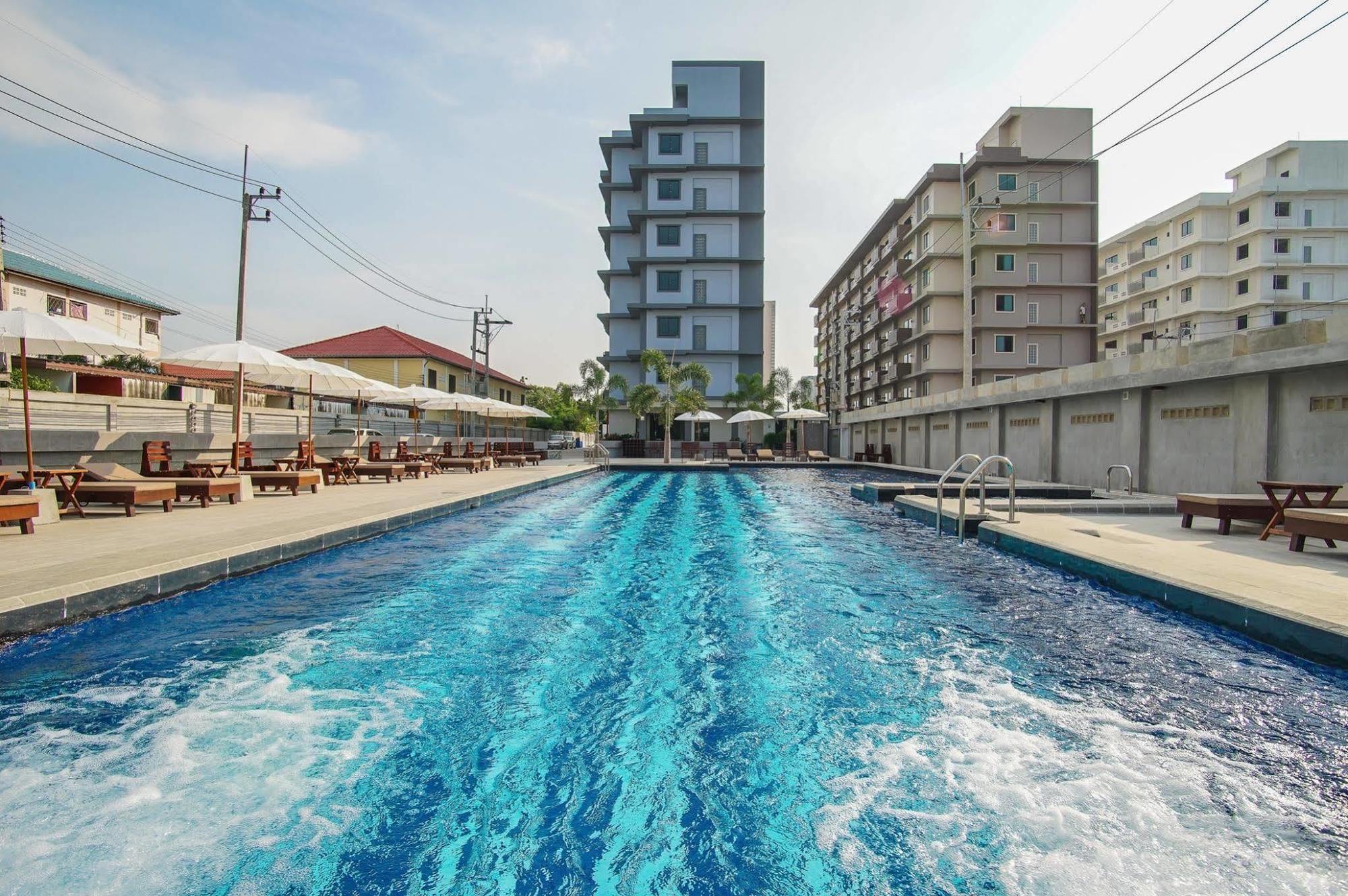 Carunda Hotel Ban Nong Hin  Exteriör bild