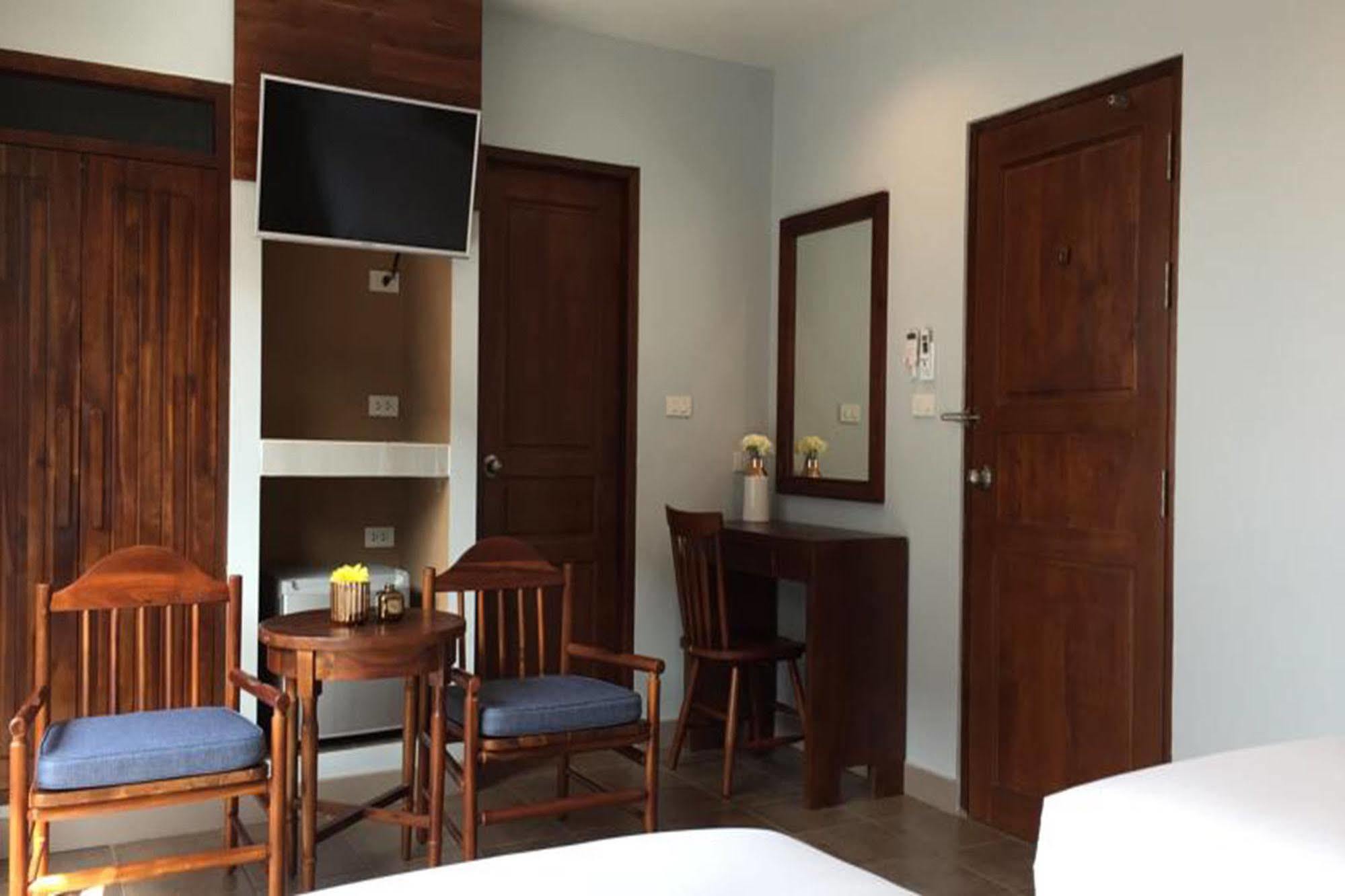 Carunda Hotel Ban Nong Hin  Exteriör bild